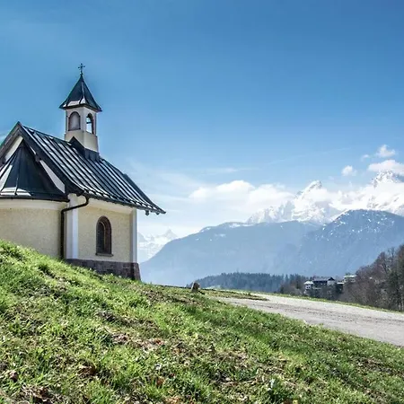 On The Mountain Slope With Balcony بيرشتسغادن
